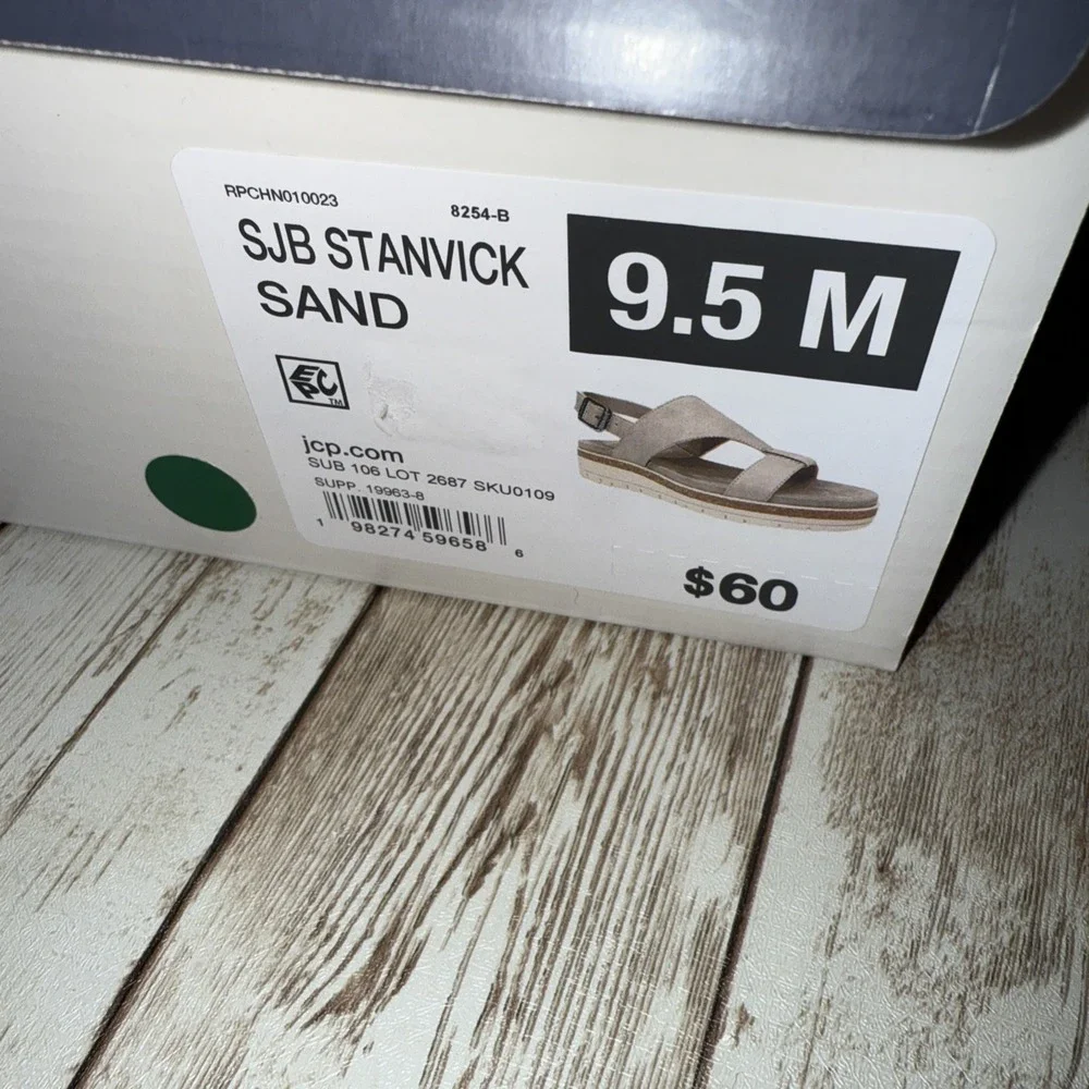 St. John's Bay Womens Sz 9.5 M Stanvick Slingback Flat Sandals Beige Memory Foam